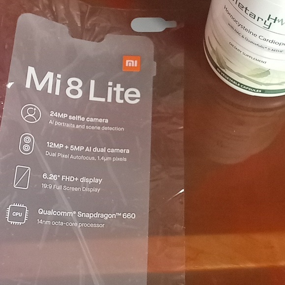 Phone - Picture 9 of 11